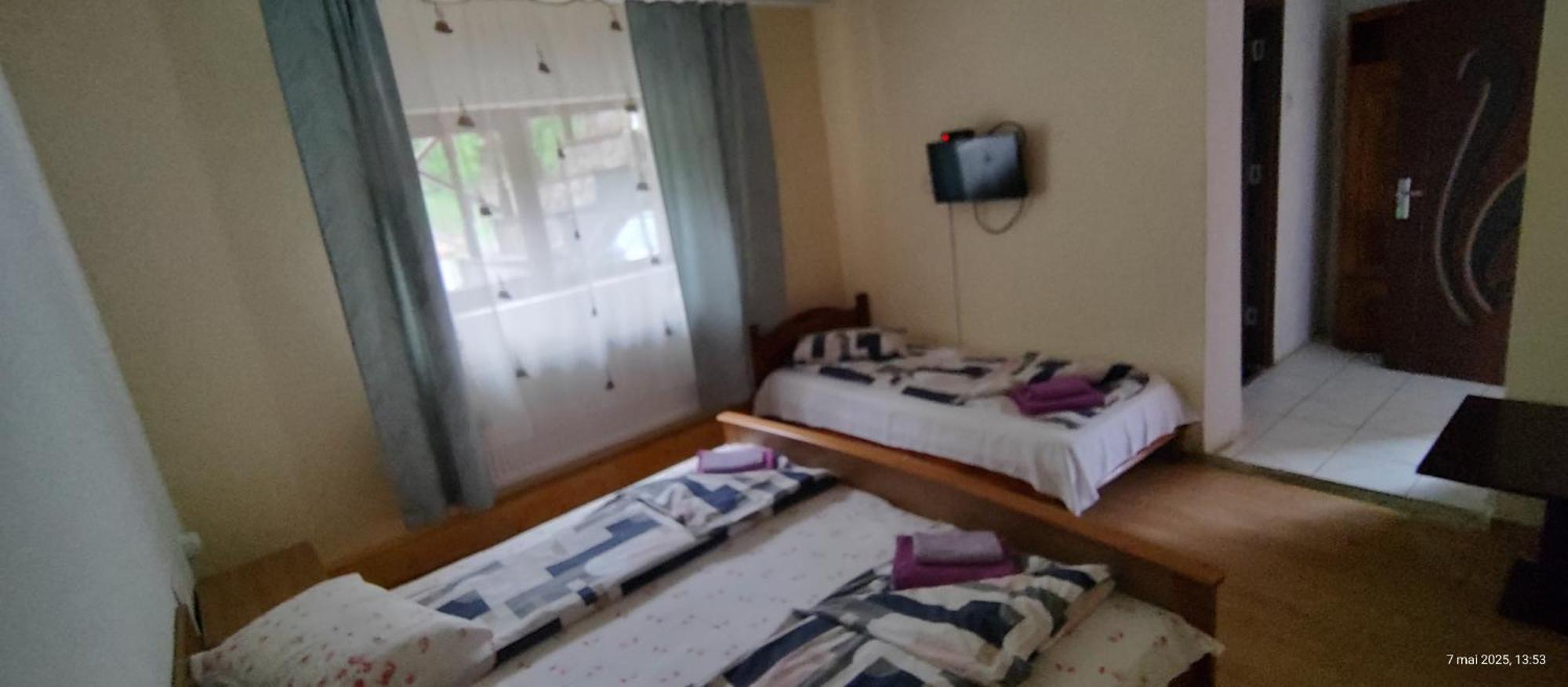 Cabana Cerbu Bozovici المظهر الخارجي الصورة